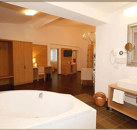 Relax- & Wanderhotel Poppengut 호텔 힌터스토더