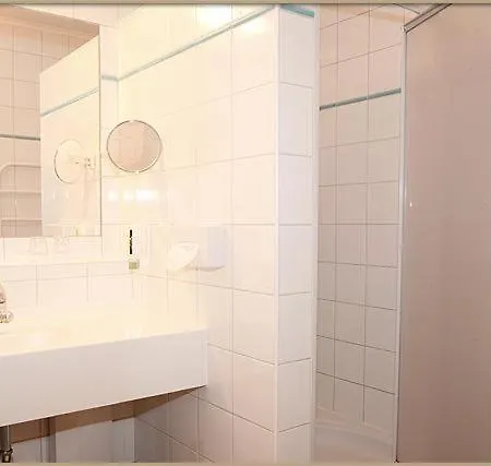 Relax- & Wanderhotel Poppengut فندق هينترستودر
