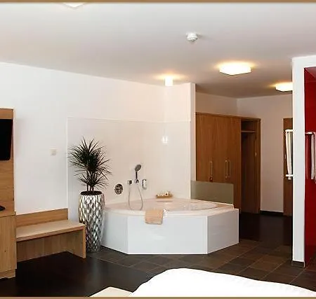 Relax- & Wanderhotel Poppengut 호텔 4*