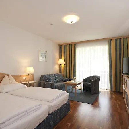 Relax- & Wanderhotel Poppengut 4* ヒンターシュトダー