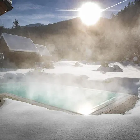 Relax- & Wanderhotel Poppengut ホテル