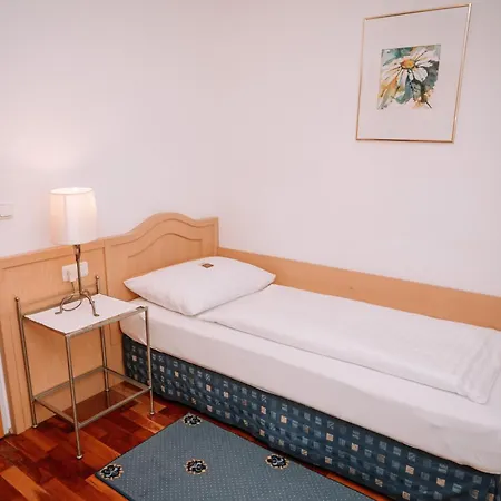 Relax-&wanderhotel Poppengut Hotel 4*