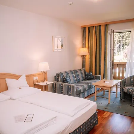 Relax-&wanderhotel Poppengut Hotel