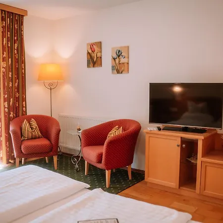 Relax-&wanderhotel Poppengut 4*