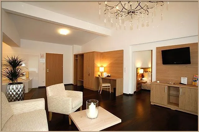 Relax- & Wanderhotel Poppengut 4*